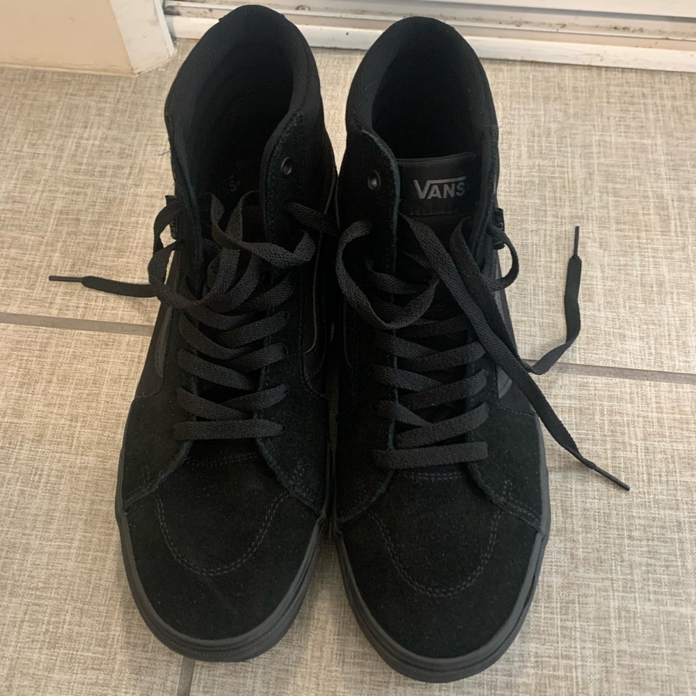 Vans all blk high tops size 10 1/2